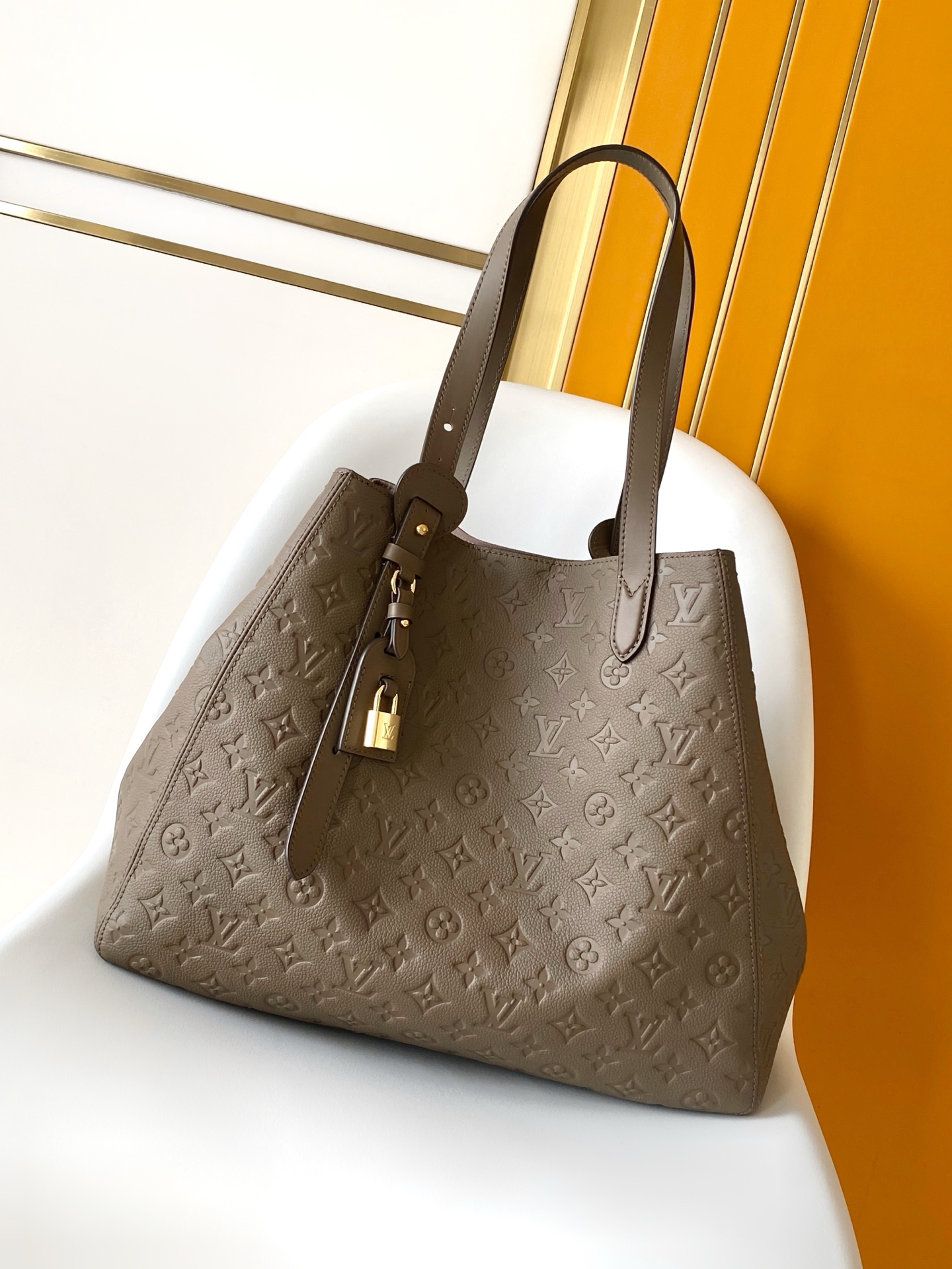 Louis Vuitton LV Capucines BB Handbag Premium Canvas Model MB163 Gift Box Included Daily Use Limited Edition